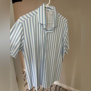 State & Liberty - new w/o tags - short sleeve button down striped shirt - Large